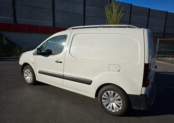 Citroen Berlingo cena 18450 przebieg: 439000, rok produkcji 2016 z Warszawa małe 67